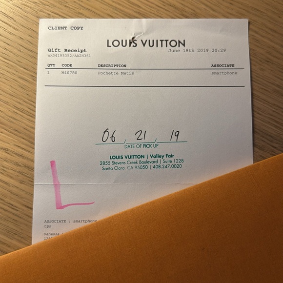 Louis Vuitton Pochette Métis - Picture 9 of 9